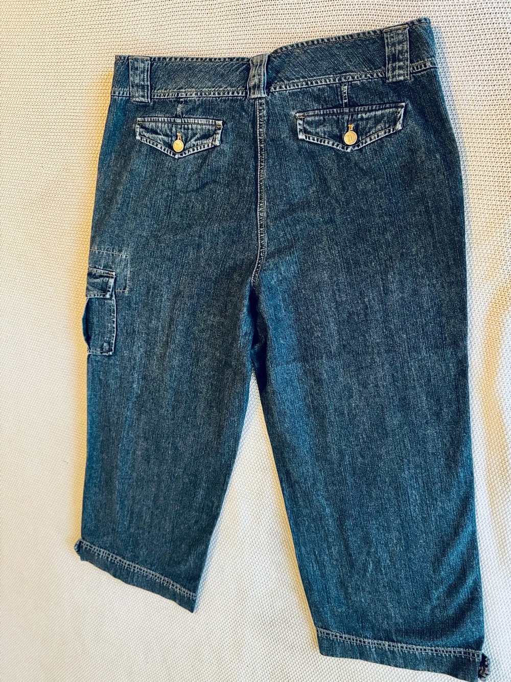 New York & Company Blue Cropped Wide-Leg Cargo Jeans - Picture 3 of 11